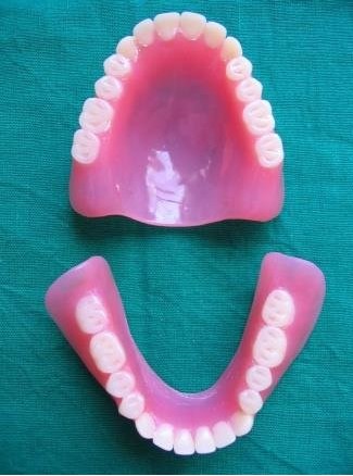 https://edgewater-dentist.com/wp-content/uploads/2021/12/Full-Dentures-2.jpg